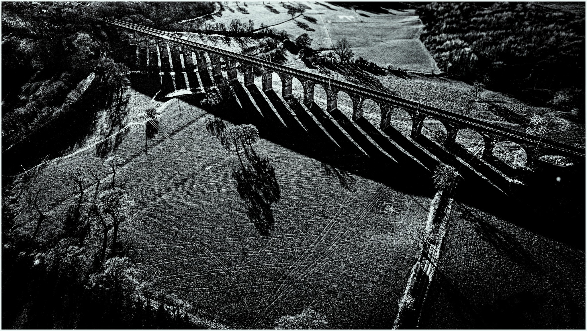 Twemlow viaduct by Terry Dixon