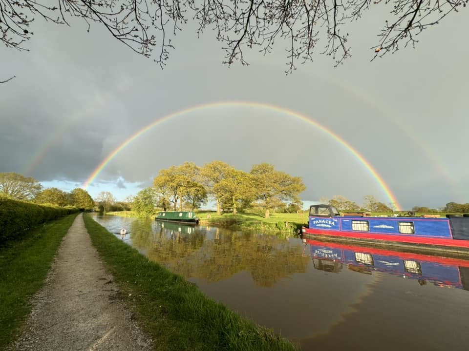 Shropshire Union Canal, Middlewich by Lindsey Davies